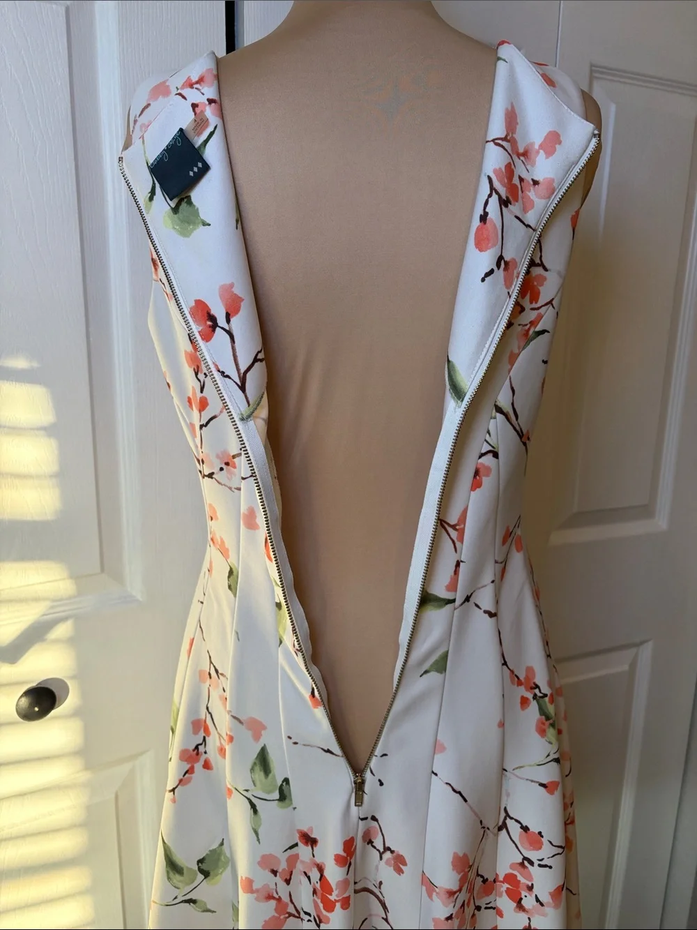 Gabby Skye White Midi Dress with Coral Floral Print size 4 swing style skirt